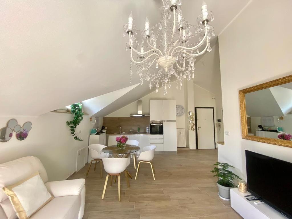 Apartamento Casa Tra I Castelli San Martino Alfieri Exterior foto