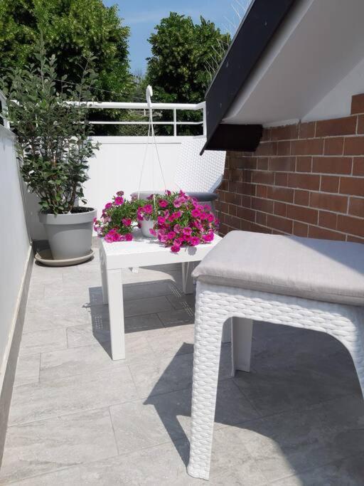 Apartamento Casa Tra I Castelli San Martino Alfieri Exterior foto