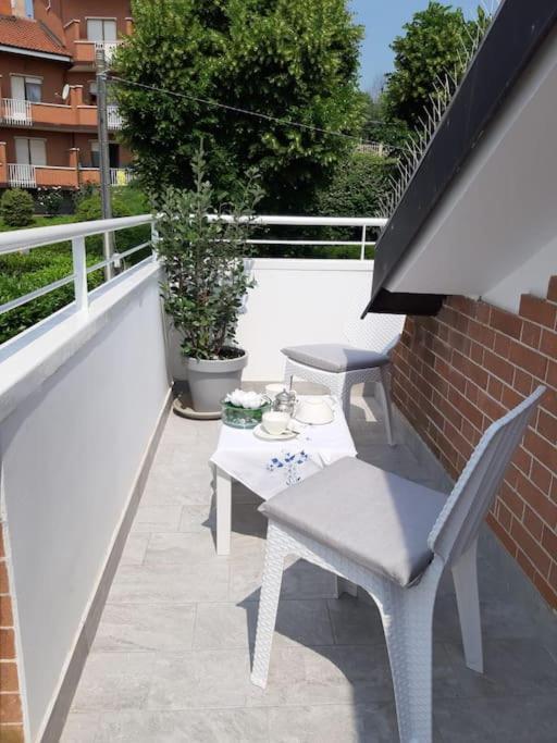 Apartamento Casa Tra I Castelli San Martino Alfieri Exterior foto